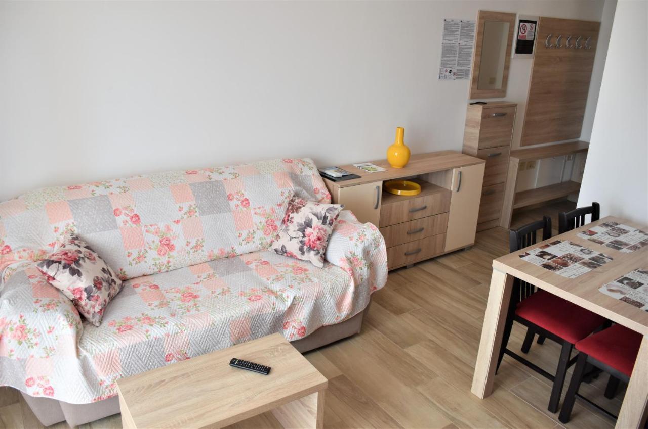 Apartmani Diana Новиград Экстерьер фото